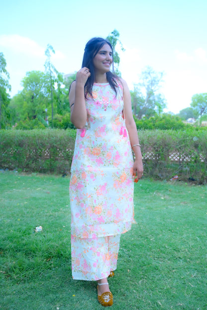 womens trendy sleevesless kurti plazo